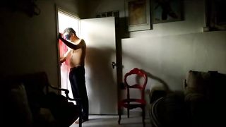 Anteprima del video: La studentessa e il 50enne_pompino con ingoio