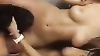 Anteprima del video: Amiche si scopano in doccia