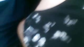 Pompino in macchina dalla mia bevisborra