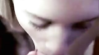 La mia porcellina ama leccarlo fino a farmi venire