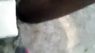 Signora fa le corna a suo marito con un profugo senegalese