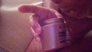 Anteprima del video: Sborra dentro la crema da viso