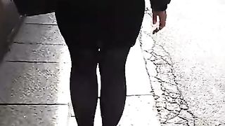 Anteprima del video: Giulia Skype (Amatorialina a passeggio)