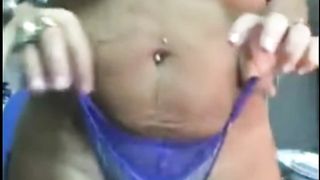 La zia si spoglia (Dialogato)