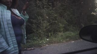 CONVERSAZIONE CON UNA PROSTITUTA TETTONA NIGERIANA