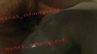 Anteprima del video: Pissing: la mia pioggia dorata e dripping finale