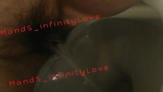 Pissing: la mia pioggia dorata e dripping finale