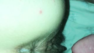 Inculata con sborrata tutta nel culo