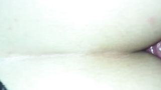 Inculata con sborrata tutta nel culo