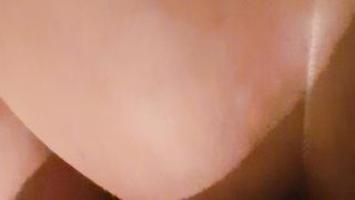 Mentre il mio amico mi scopa...