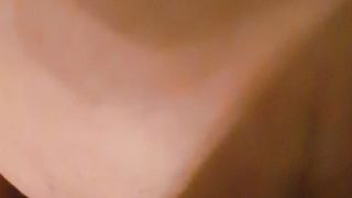 Mentre il mio amico mi scopa...