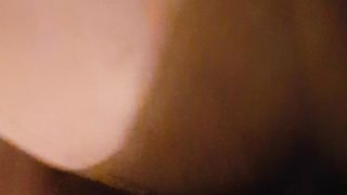 Mentre il mio amico mi scopa...