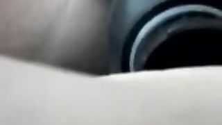 Anteprima del video: MIA MOGLIE GIULIA GODE ROMPENDOSI IL CULO