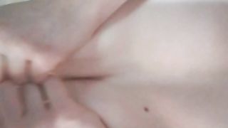 Mi accarezzo le tettine