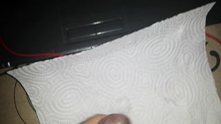 DAVANTI A UN VIDEO PORNO