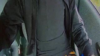 La cagna si reca ad appuntamento col cazzo