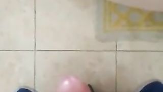 GIOCANDO CON IL MIO CAZZO