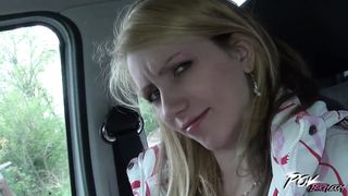 Meravigliosa prostituta bionda