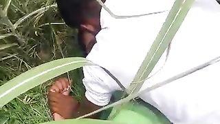 Scopo la mia migliore amica nella boscaglia