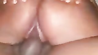 La mia ragazza mi cavalca il cazzo