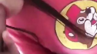 Succhia il cazzo all'amico del suo fidanzato