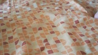 Si masturba prima di farsi trapanare