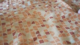 Si masturba prima di farsi trapanare