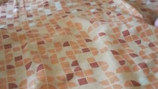 Si masturba prima di farsi trapanare