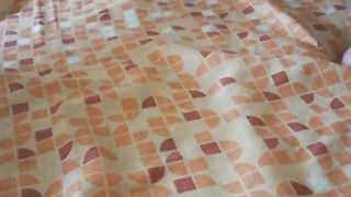 Si masturba prima di farsi trapanare