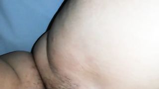 Adora farsi guardare mentre si sditalina 2