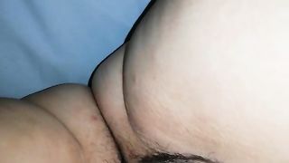 Adora farsi guardare mentre si sditalina 2