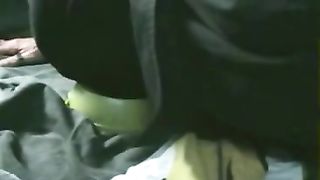 La cagna assetata succhia il cazzo