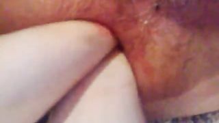 Doppia mano in primo piano