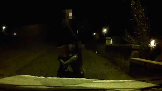 SBATTO la troia sul cofano della mia GOLF