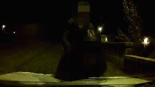 SBATTO la troia sul cofano della mia GOLF