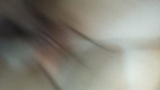 Glielo sbatto nella figa e poi nel culo