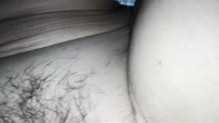 Le stuzzico col dito ano e figa