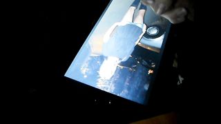 Tributo di Virtual bull a una bella e giovane fidanzata maialina