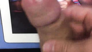 Tributi sulla mia fidanzatina da alcuni suoi fan segaioli