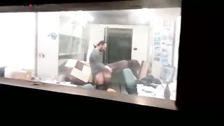 Prof scopa studentessa in facoltà