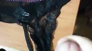 Lei voleva i suoi slip con la mia sborra