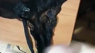 Lei voleva i suoi slip con la mia sborra