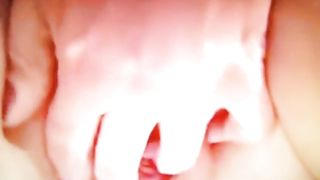 Sul bidet mostra il suo bel rotondino