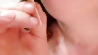 Amica tettona di facebook