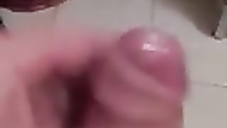 E' x qualche troia vogliosa che vuole berlo