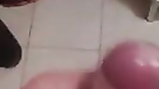 E' x qualche troia vogliosa che vuole berlo