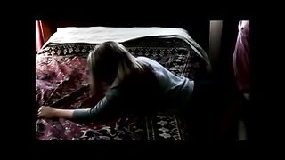 Ragazza sfondata da dietro