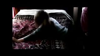 Ragazza sfondata da dietro