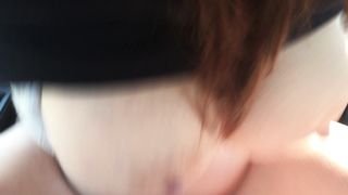 Mi cavalca il cazzo in auto