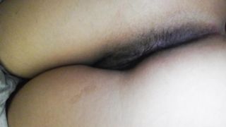 Anteprima del video: Una lei eccitante mostra culo e tette